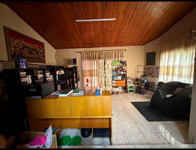 3 BEDROOM HOUSE FOR SALE IN LAUDIUM